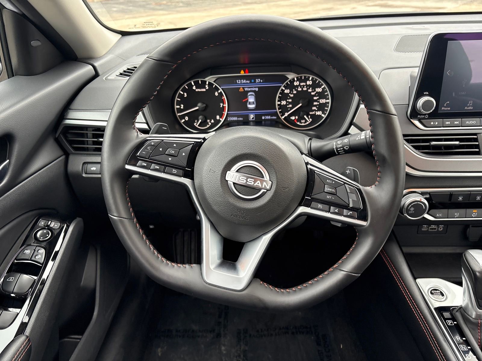 Used 2025 Nissan Altima 2.5 SR image 14