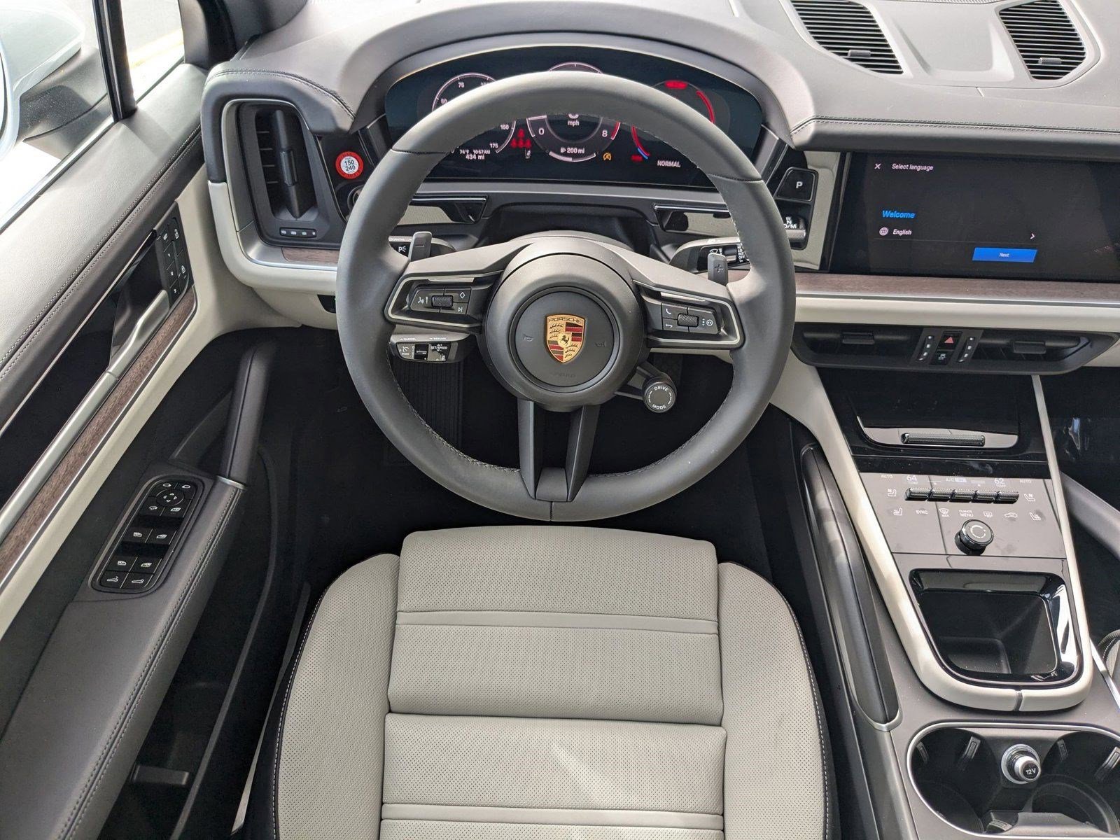 Certified 2025 Porsche Cayenne image 20