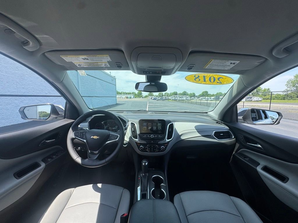 Used 2018 Chevrolet Equinox Premier FWD image 3