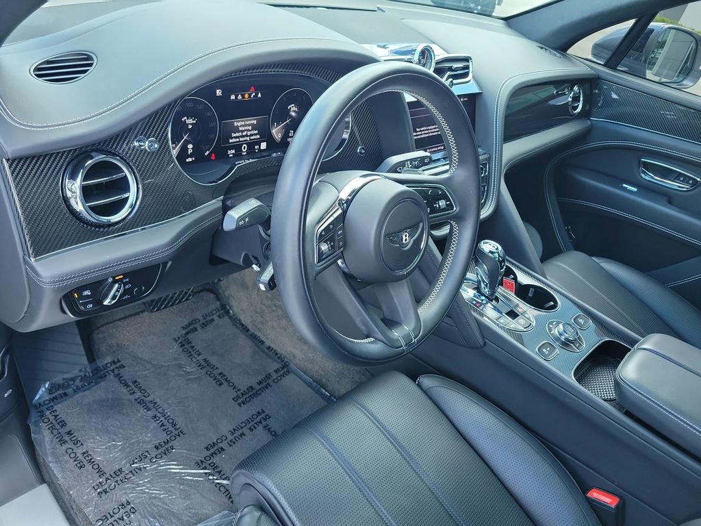 Used 2021 Bentley Bentayga AWD/4WD image 25