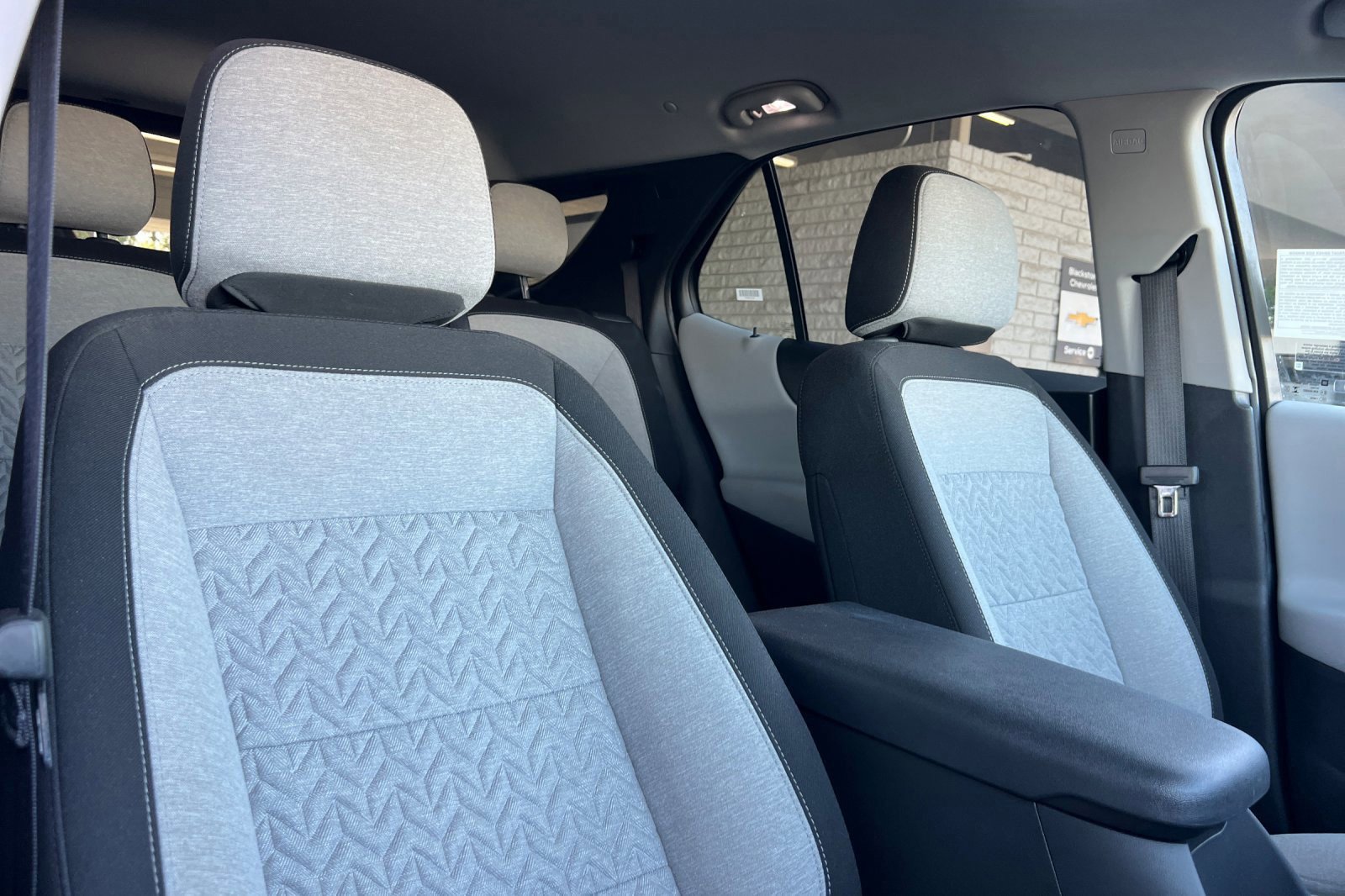 Used 2023 Chevrolet Equinox LT image 17