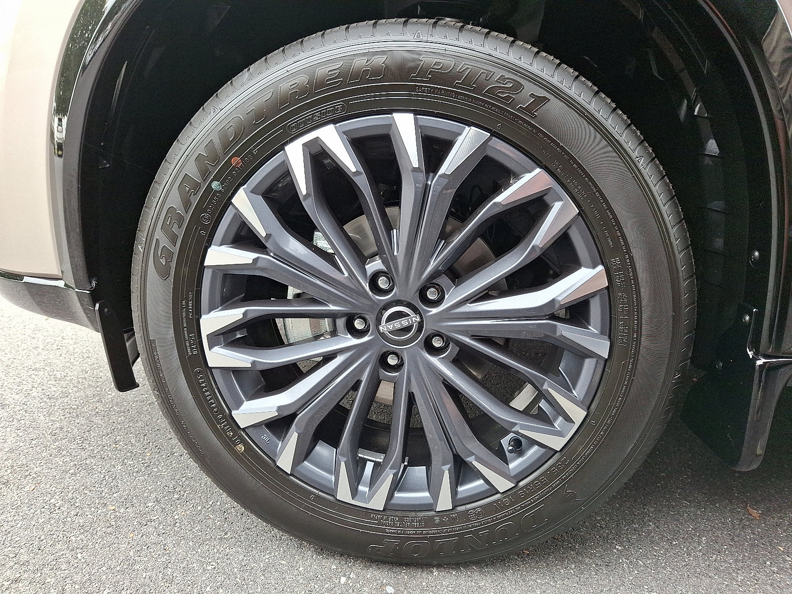 New 2026 Nissan Rogue Platinum w/ Platinum Premium Package image 4