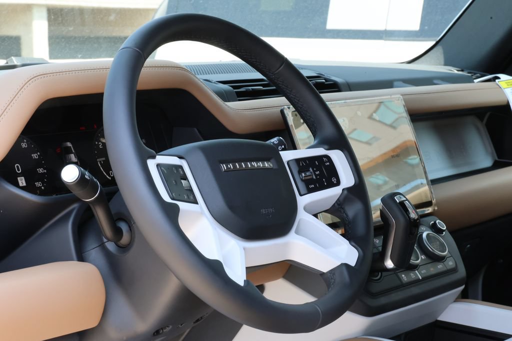 New 2026 Land Rover Defender 110 X-Dynamic SE AWD/4WD image 15