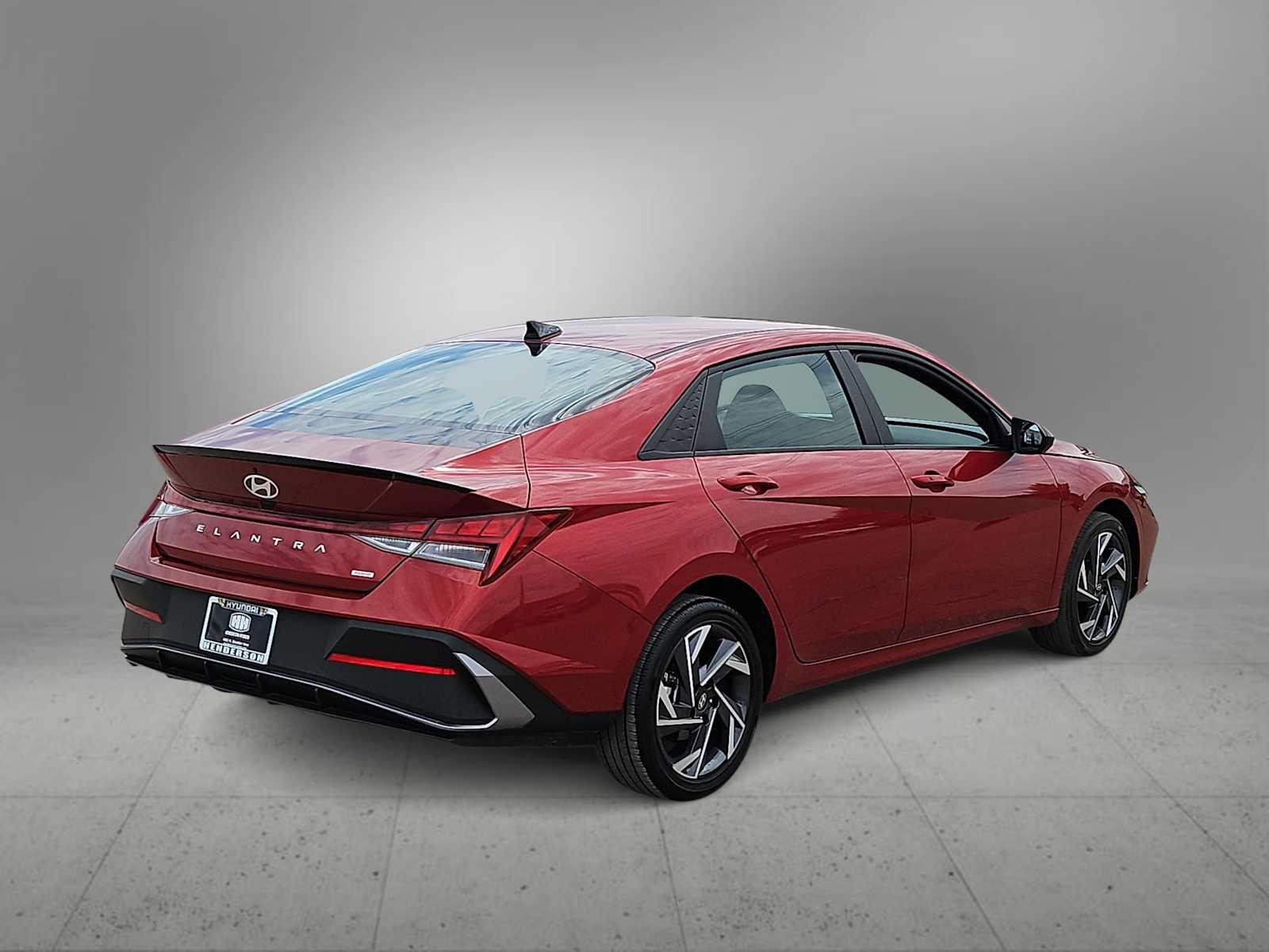 Used 2025 Hyundai Elantra Hybrid FWD image 8