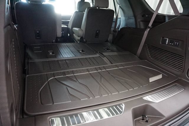 New 2026 Chevrolet Tahoe Z71 w/ Z71 Off-Road Package AWD/4WD image 16