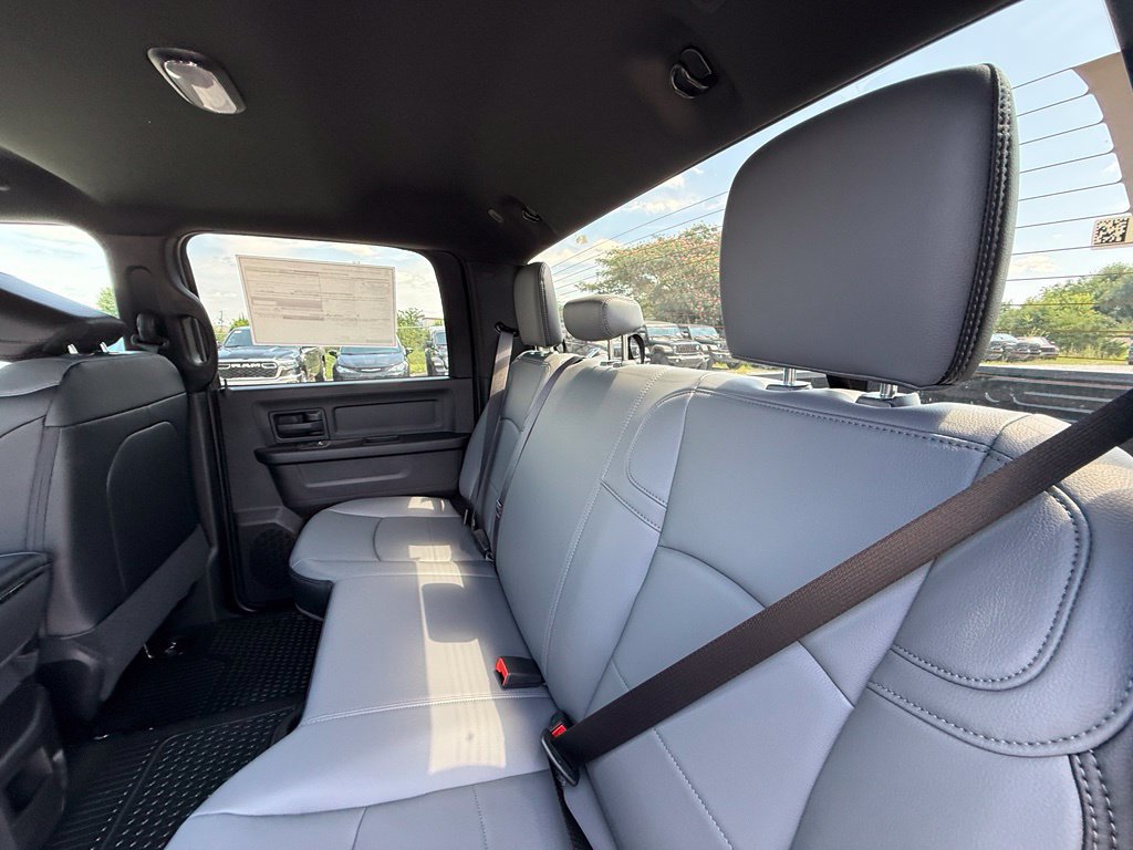 New 2026 RAM 3500 Tradesman AWD/4WD image 24