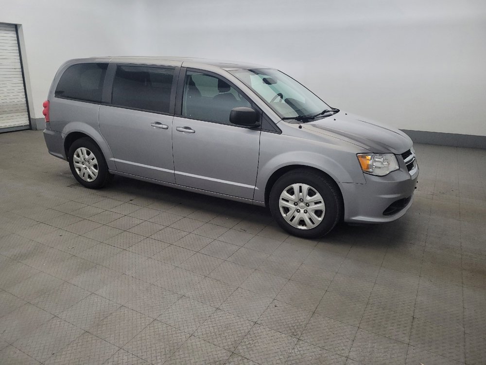 Used 2018 Dodge Grand Caravan SE w/ UConnect Hands-Free Group FWD image 11
