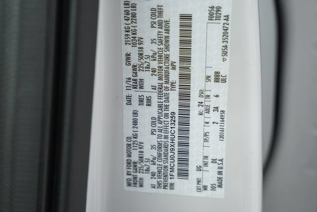 Used 2017 Ford Escape Titanium FWD image 40