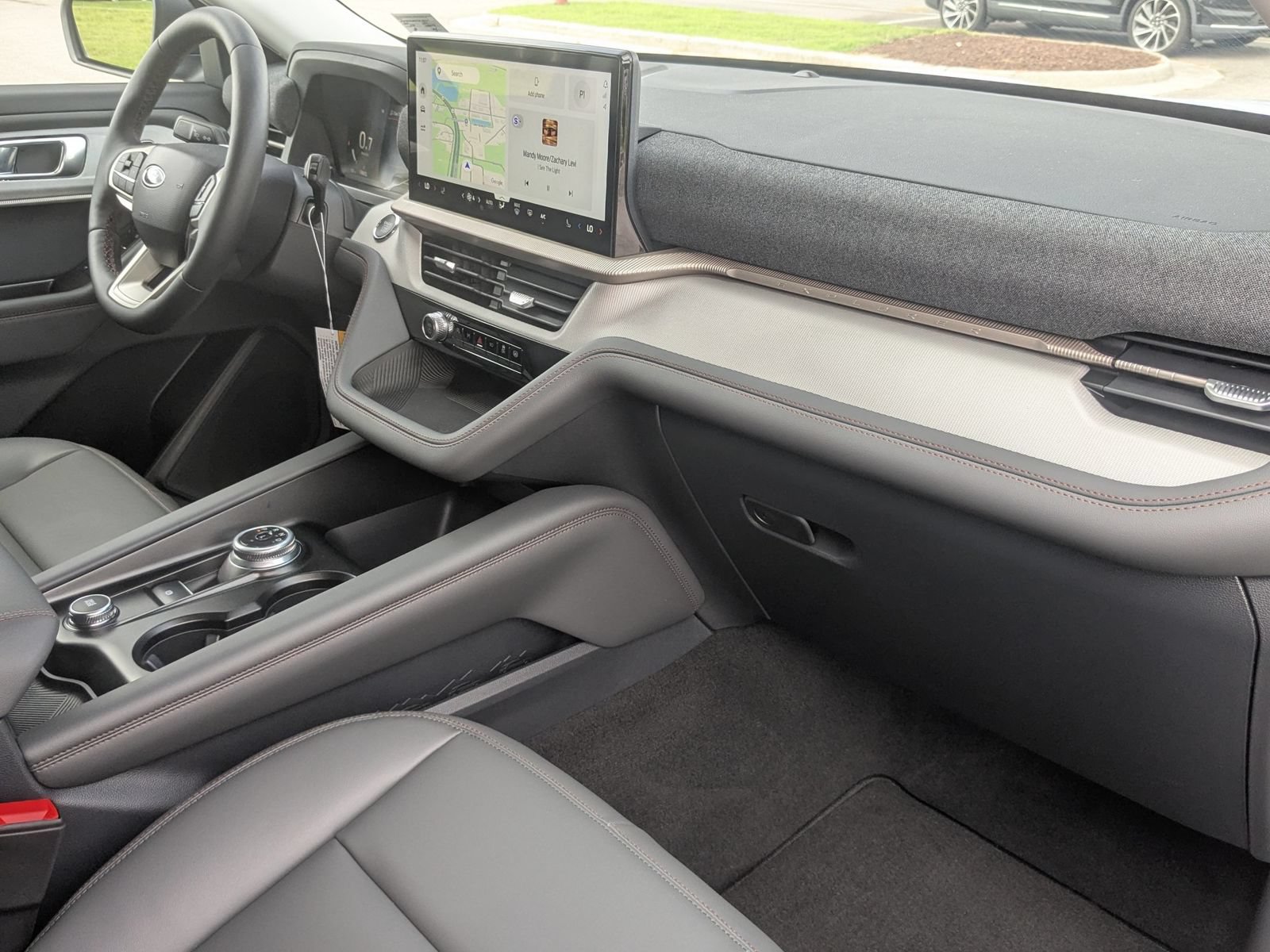 New 2026 Ford Explorer Active w/ Active Comfort Package AWD/4WD image 39