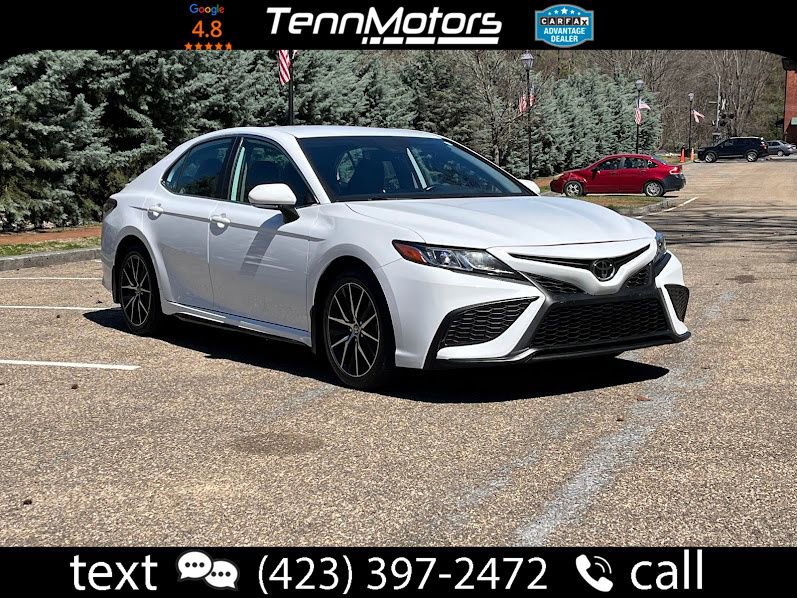 Used 2023 Toyota Camry SE image 1