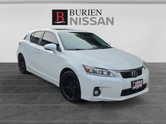 Used 2013 Lexus CT 200h w/ Premium Pkg w/Navigation FWD image 7
