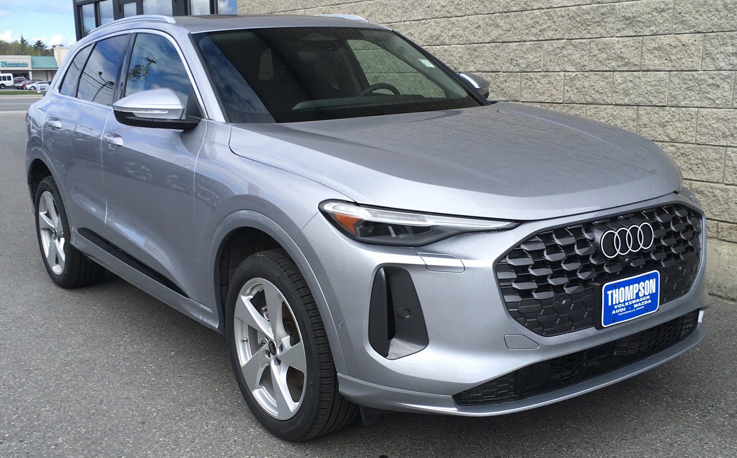 New 2025 Audi Q5 Premium Plus