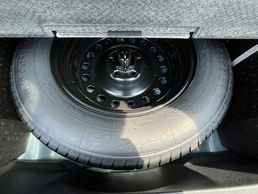 Certified 2026 Volkswagen Tiguan SE R-Line AWD/4WD image 30