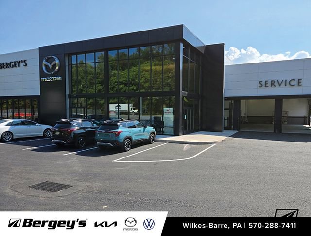 Used 2021 GMC Yukon Denali w/ Denali Premium Package image 45