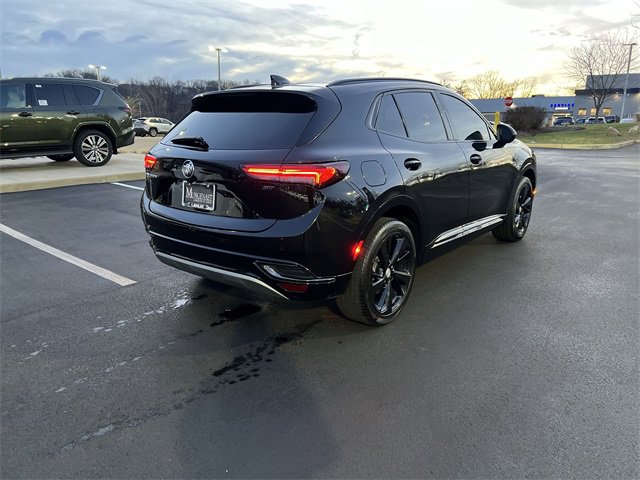 Used 2021 Buick Envision Essence w/ Technology Package I image 3