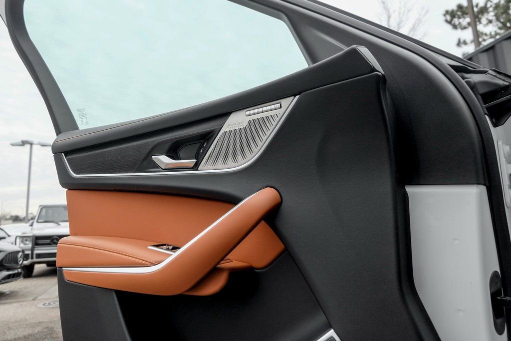New 2026 Jaguar F-PACE R-Dynamic S image 11