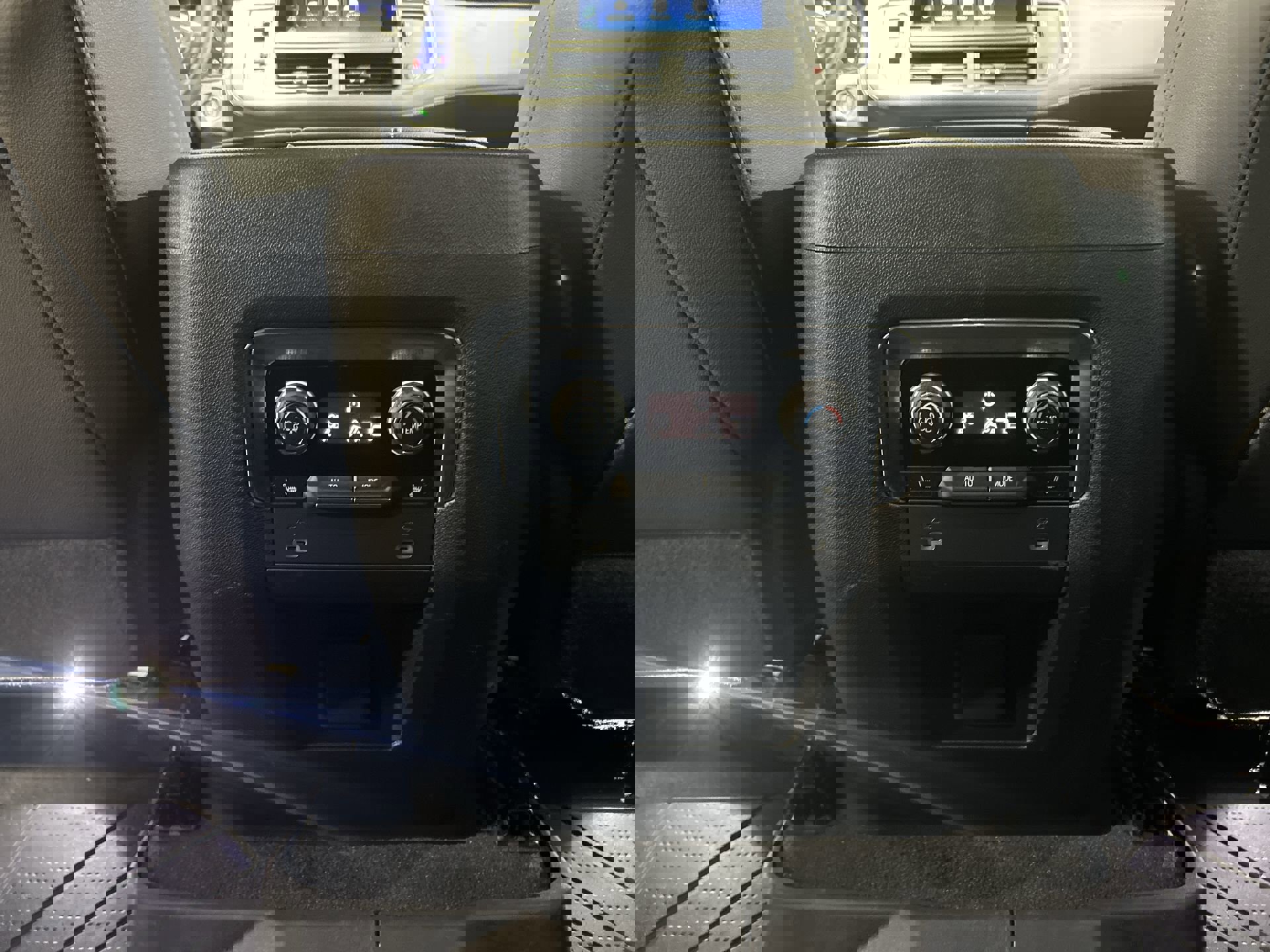 Certified 2023 Chevrolet Tahoe Z71 w/ Luxury Package image 23