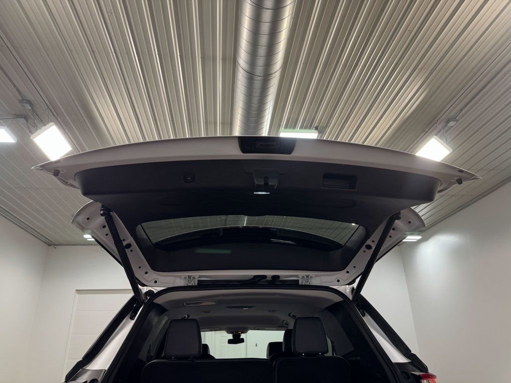 Used 2021 Chevrolet Traverse Premier image 76