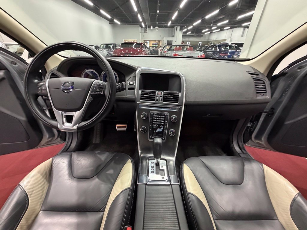 Used 2012 Volvo XC60 T6 AWD/4WD image 31