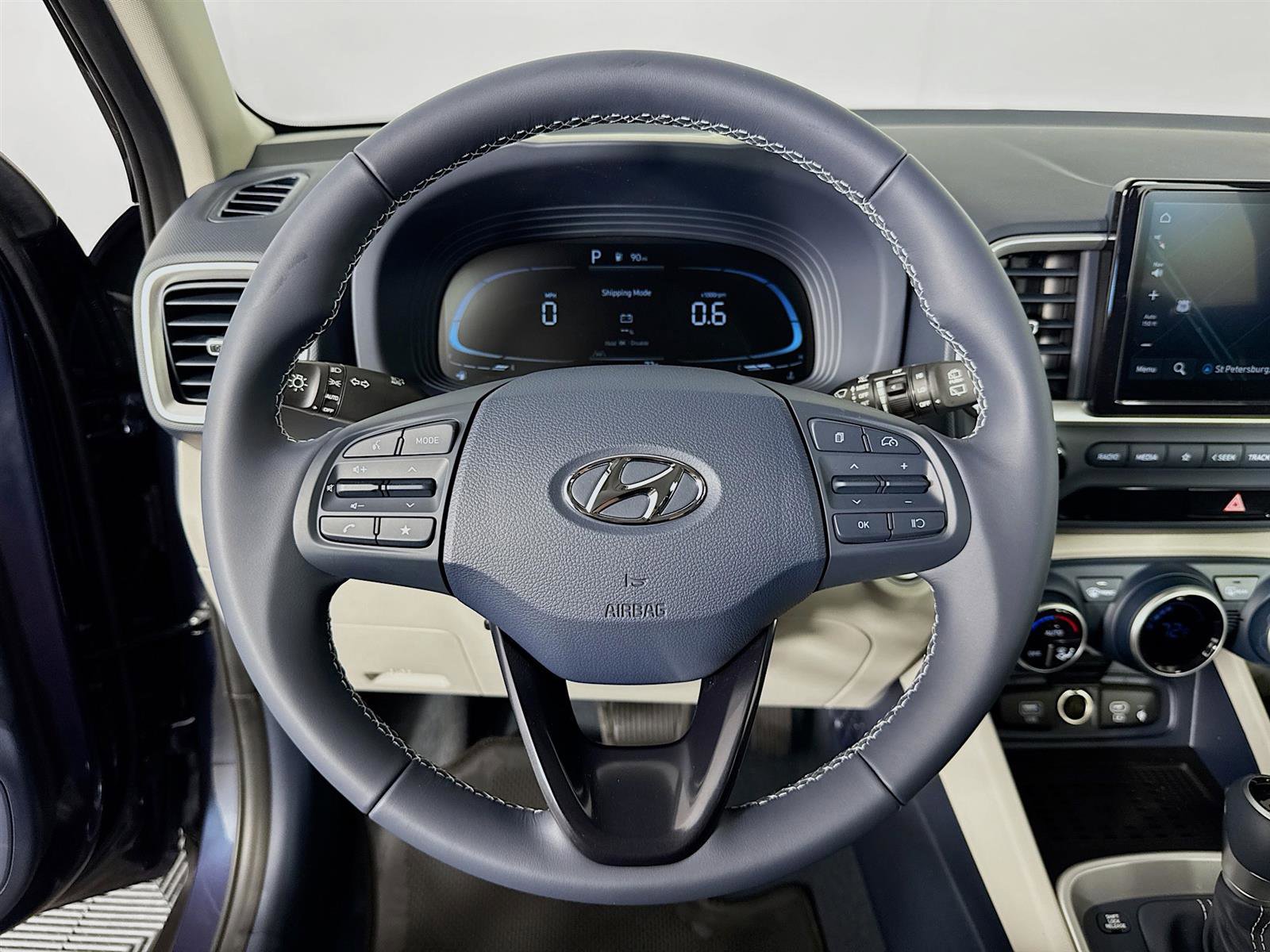 New 2025 Hyundai Venue Limited image 12