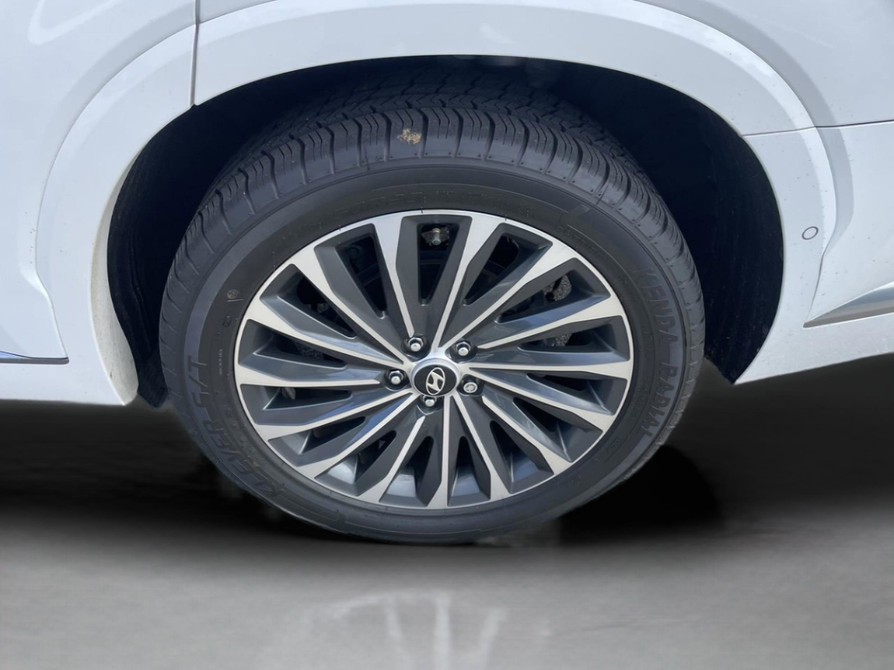 Certified 2023 Hyundai Palisade Calligraphy image 24