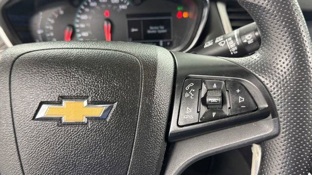 Used 2017 Chevrolet Trax LS AWD/4WD image 22