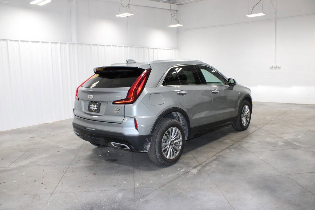 Used 2024 Cadillac XT4 Premium Luxury AWD/4WD image 9