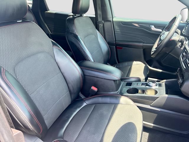 Used 2023 Ford Escape ST-Line w/ Tech Pack #1 FWD image 27