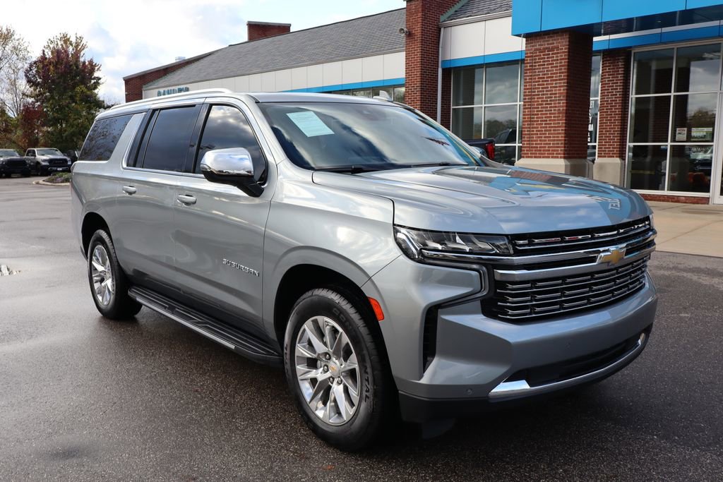 Used 2023 Chevrolet Suburban Premier image 4