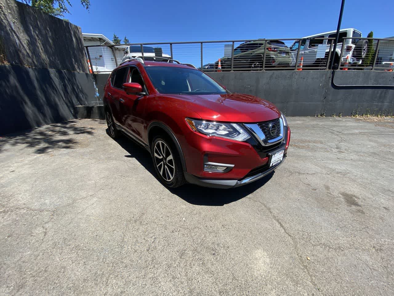 Used 2019 Nissan Rogue SL w/ Premium Package AWD/4WD image 8