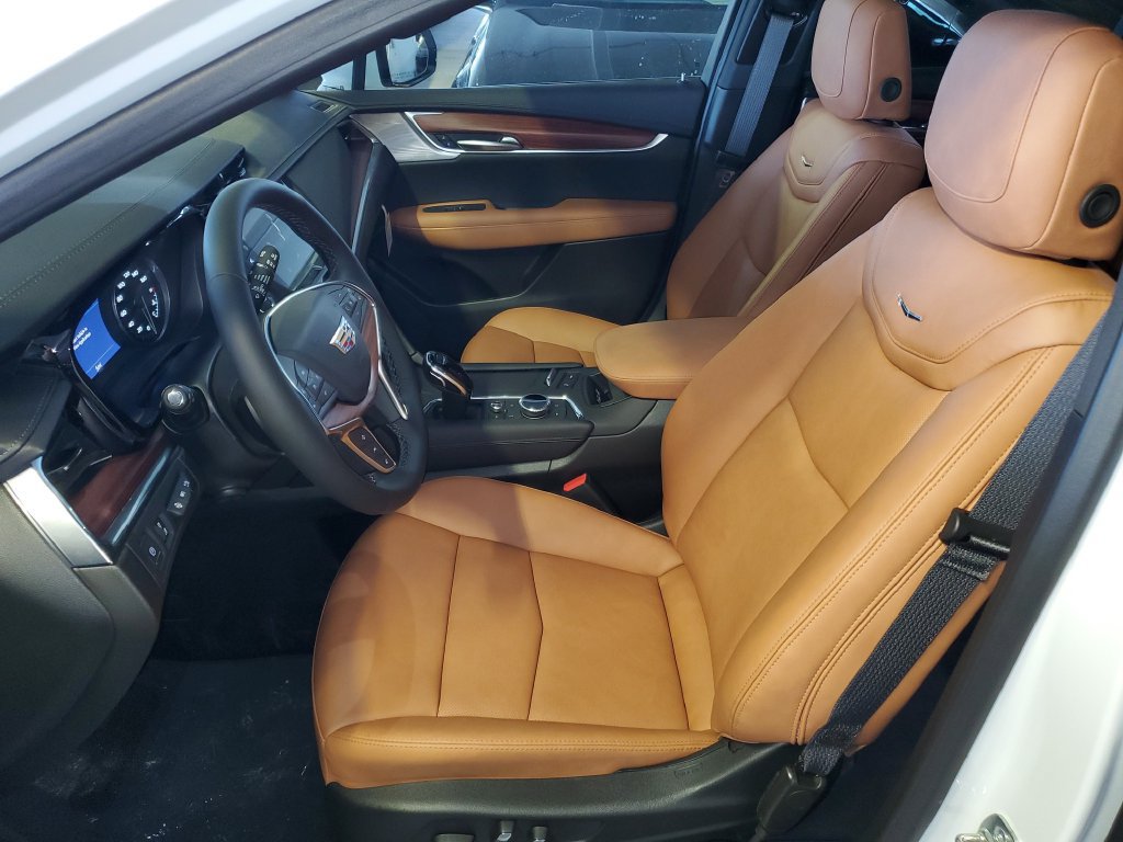 New 2026 Cadillac XT5 Premium Luxury w/ Driver Assist Package FWD image 16