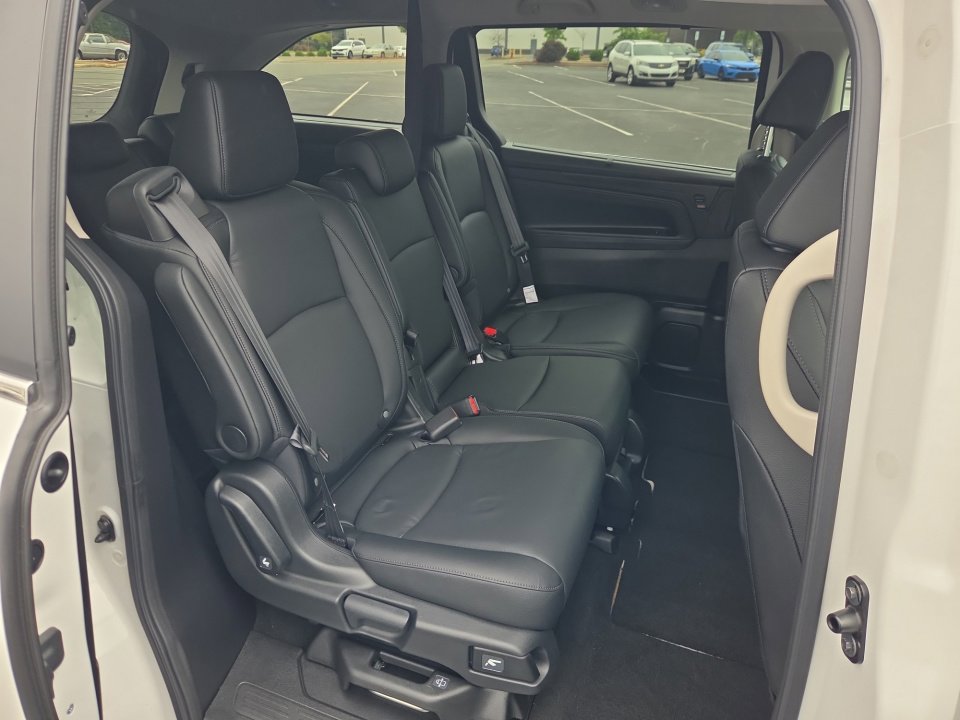 Certified 2026 Honda Odyssey EX-L image 29