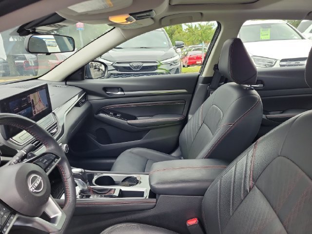 Used 2023 Nissan Altima 2.5 SR w/ SR Premium Package FWD image 17