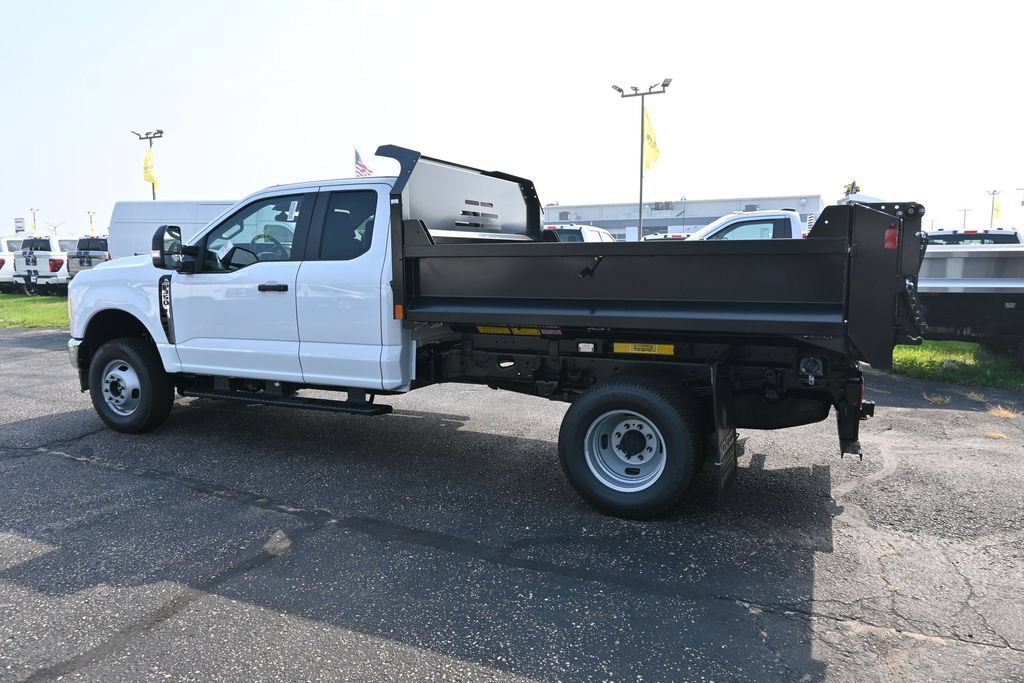 New 2025 Ford F350 XL w/ XL Chrome Package AWD/4WD image 6