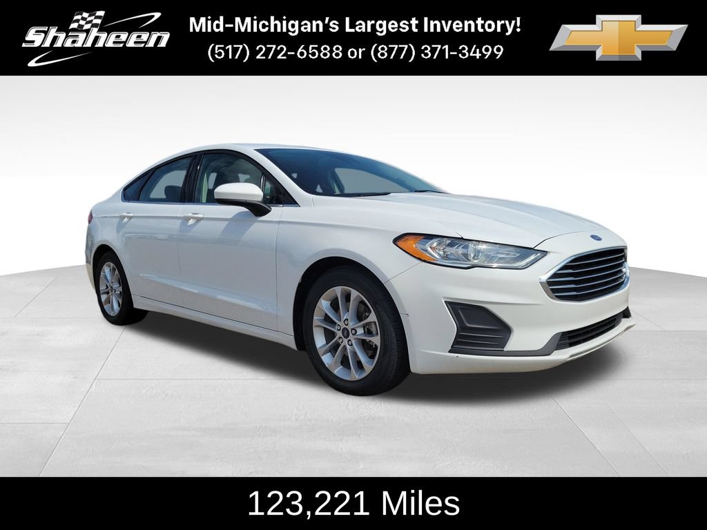 Used 2020 Ford Fusion SE FWD image 2