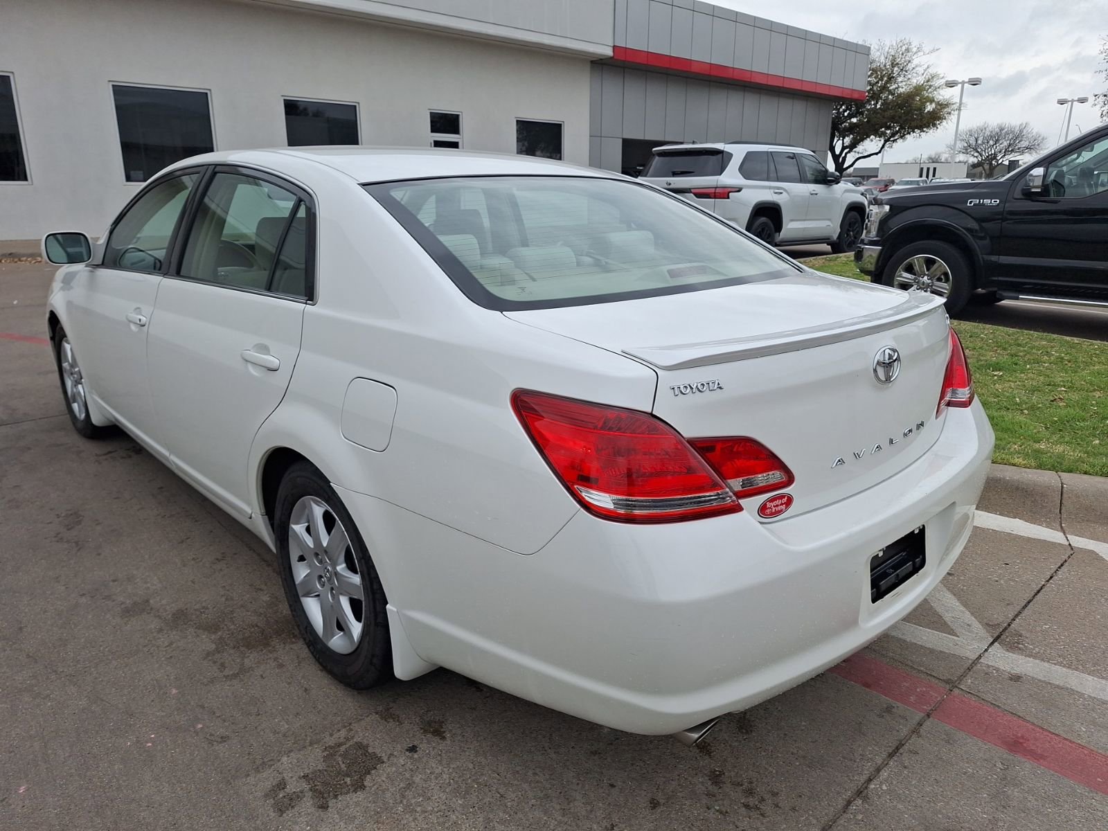 Used 2006 Toyota Avalon XL image 4