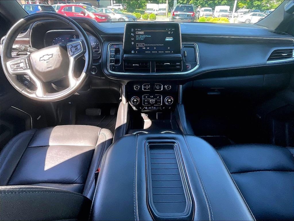 Used 2024 Chevrolet Suburban LT w/ LT Signature Package AWD/4WD image 22