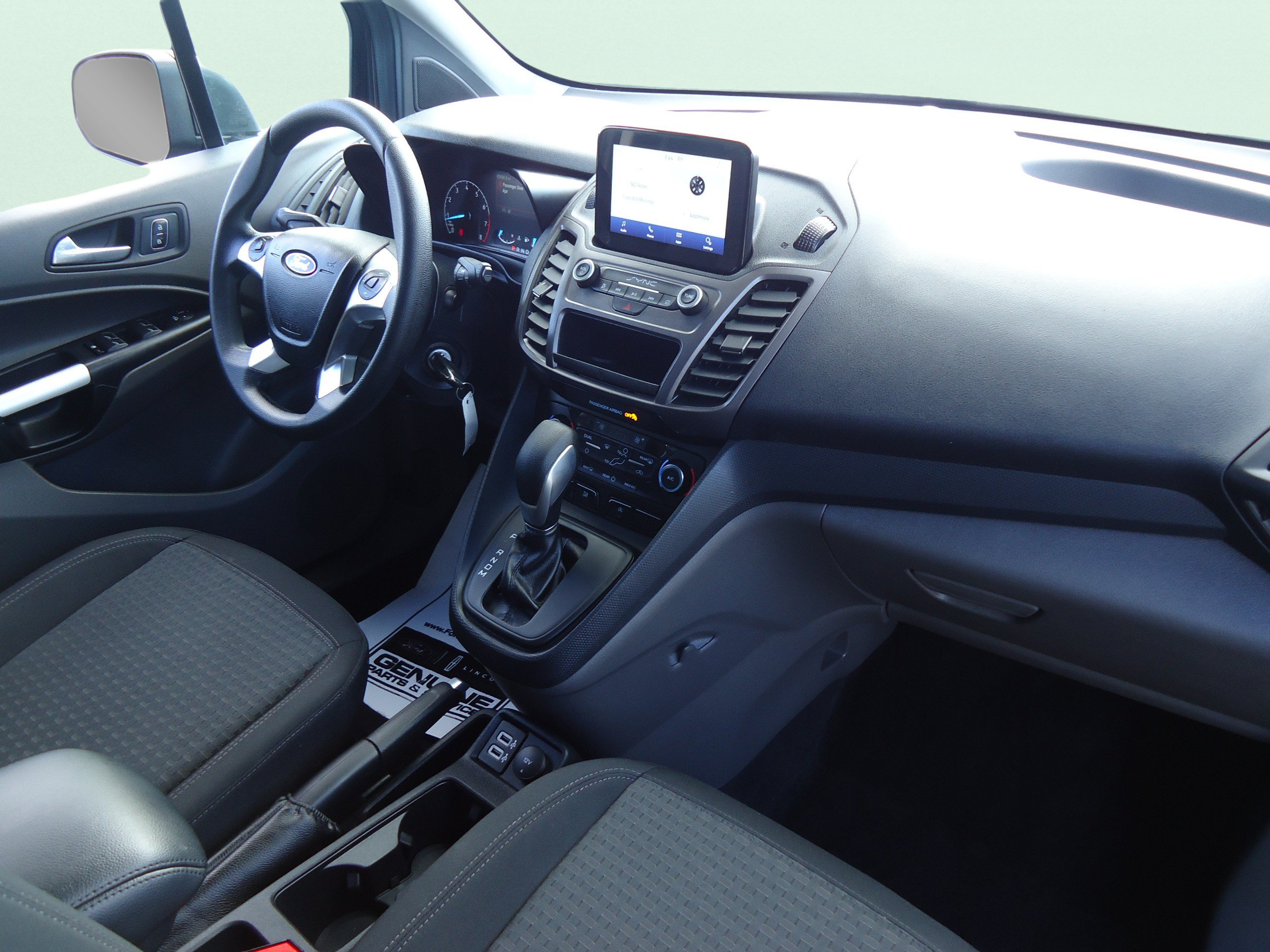 Used 2021 Ford Transit Connect XLT FWD image 13