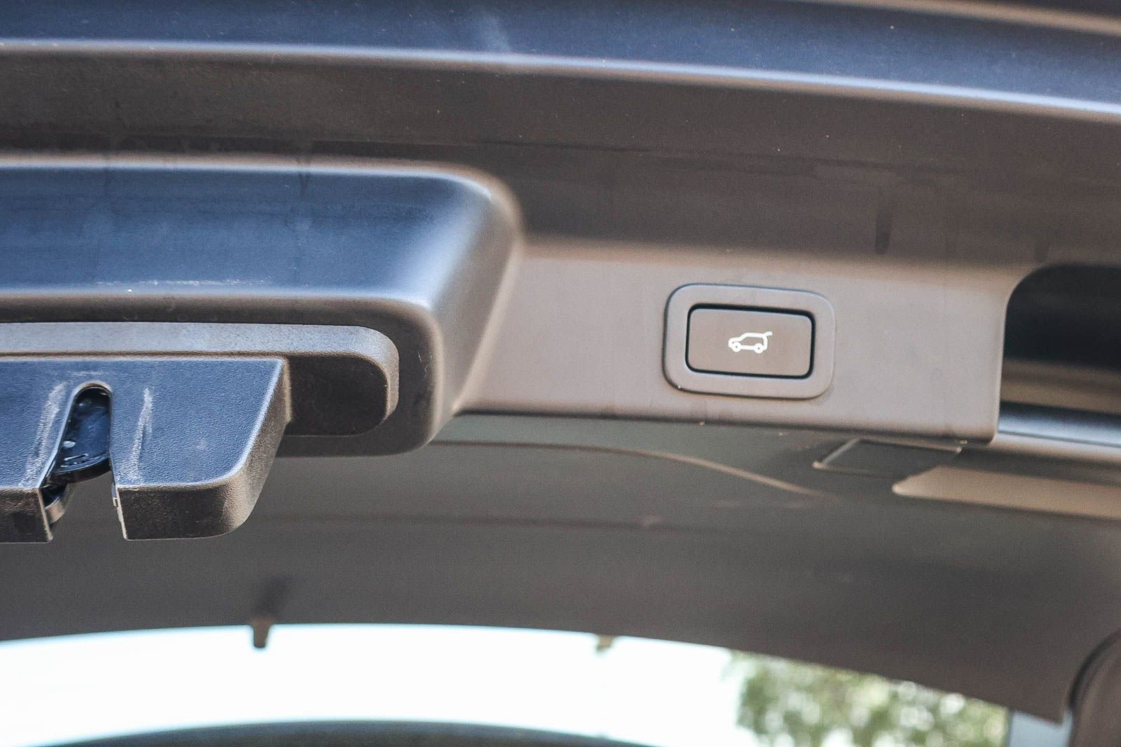 Used 2022 Jaguar F-PACE S image 26