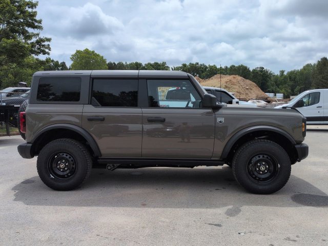 New 2026 Ford Bronco Big Bend w/ Black Diamond Package AWD/4WD image 3