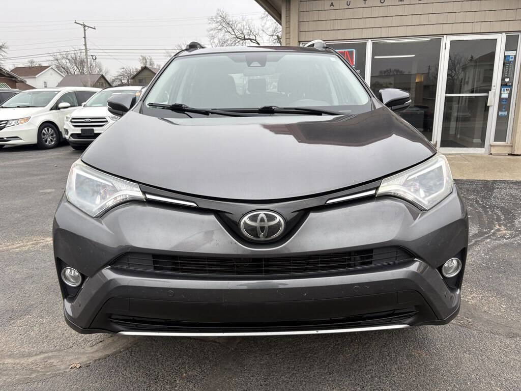 Used 2018 Toyota RAV4 XLE image 8
