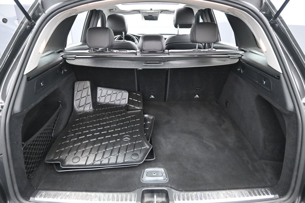 Used 2020 Mercedes-Benz GLC 300 4MATIC image 27