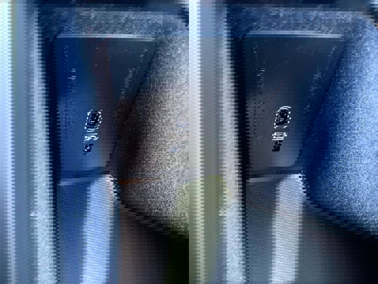 New 2026 Volvo XC60 T8 Plus w/ Protection Package Premier image 23