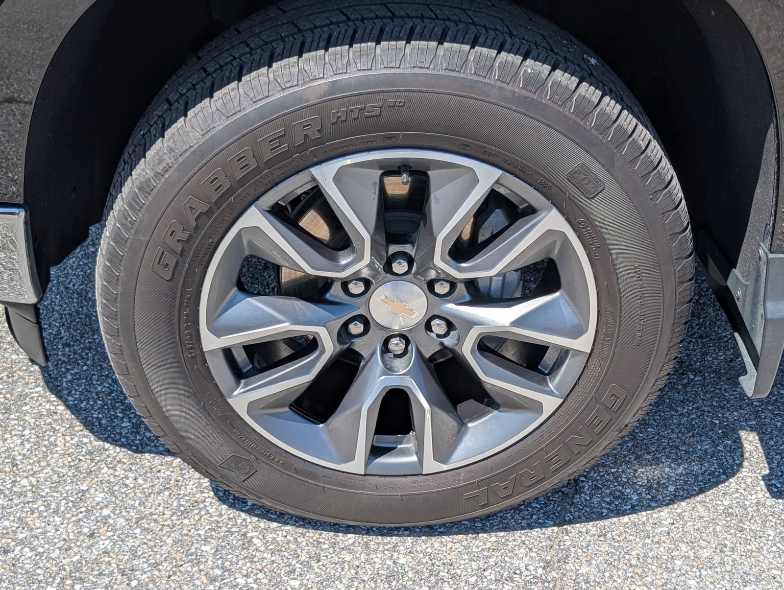 Used 2023 Chevrolet Silverado 1500 LT AWD/4WD image 10