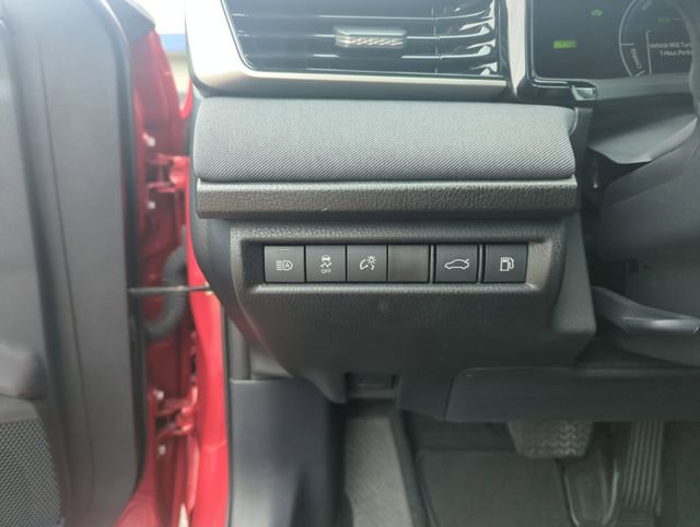 Used 2025 Toyota Camry LE FWD image 19