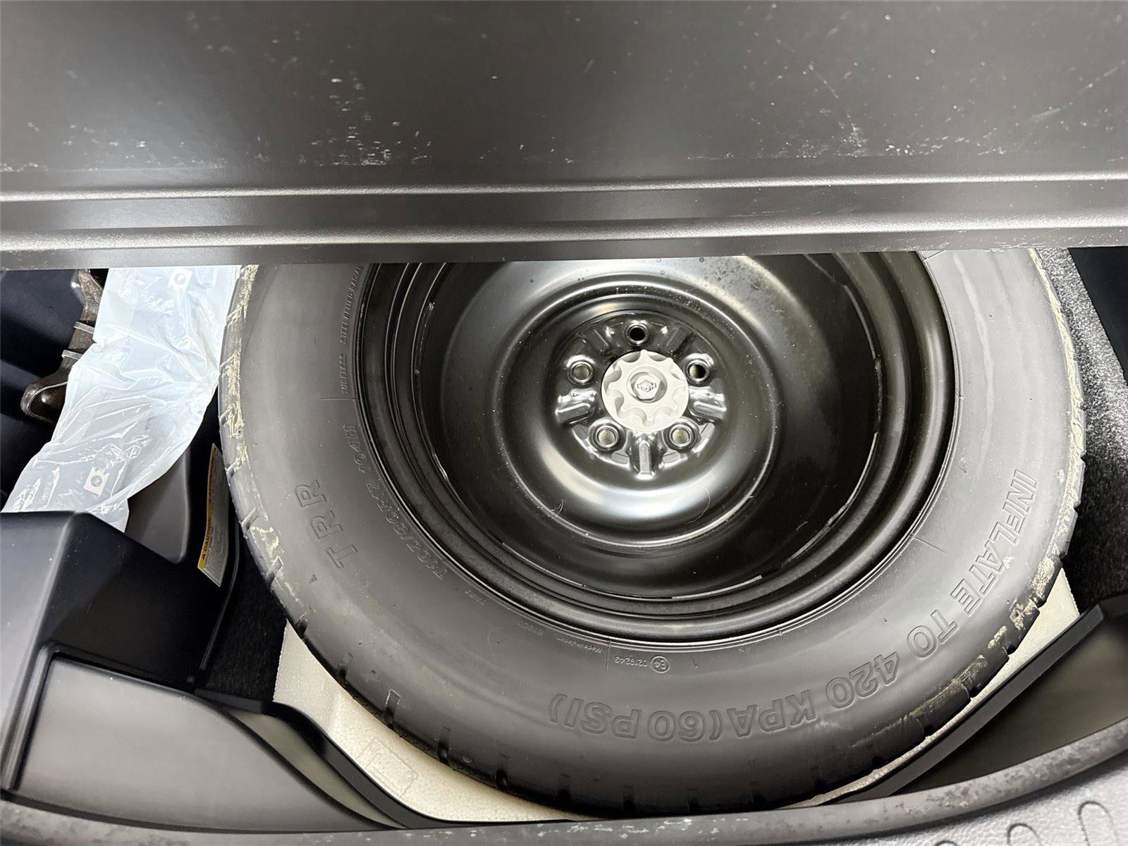 Used 2017 Toyota RAV4 XLE image 36