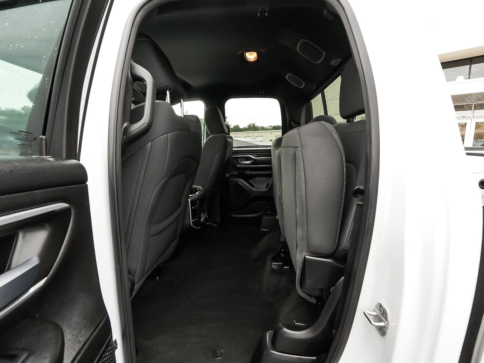 Used 2023 RAM 1500 Big Horn AWD/4WD image 34