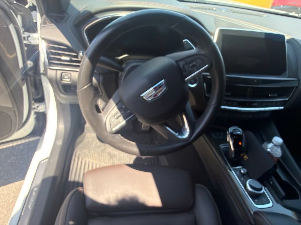 Used 2023 Cadillac CT5 V w/ Premium Package RWD image 7
