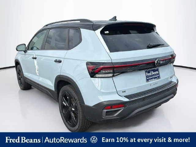 New 2027 Volkswagen Taos SE AWD/4WD image 5