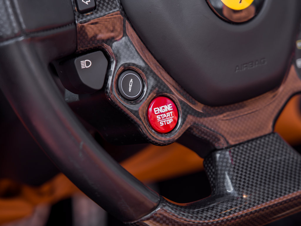 Used 2019 Ferrari 488 Spider RWD image 15